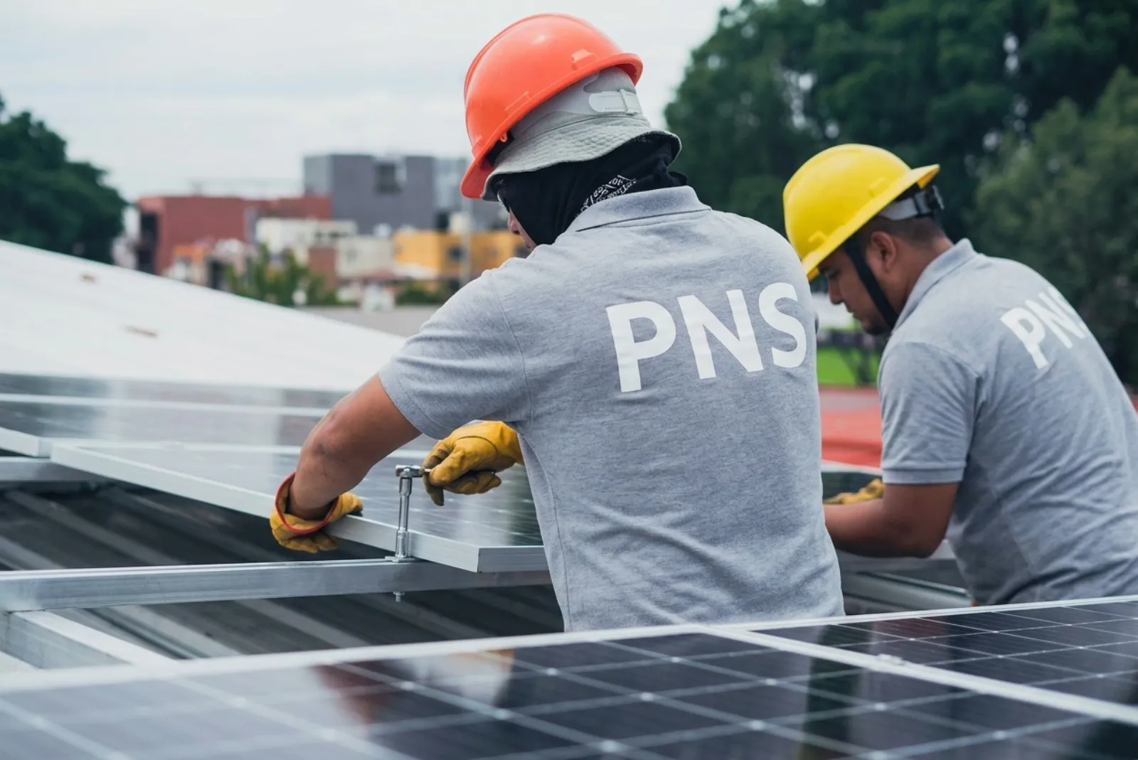 Panneaux solaires à Plan-de-Cuques